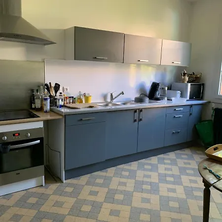 Maison De Vacances * Saintes